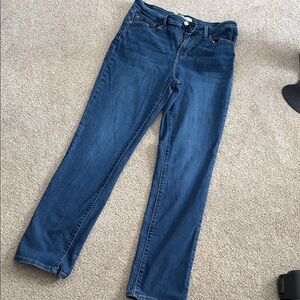 Signature by Levi Strauss Women's Straight Leg Jeans